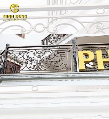 Lan can ban công sắt mỹ thuật BCMD 18