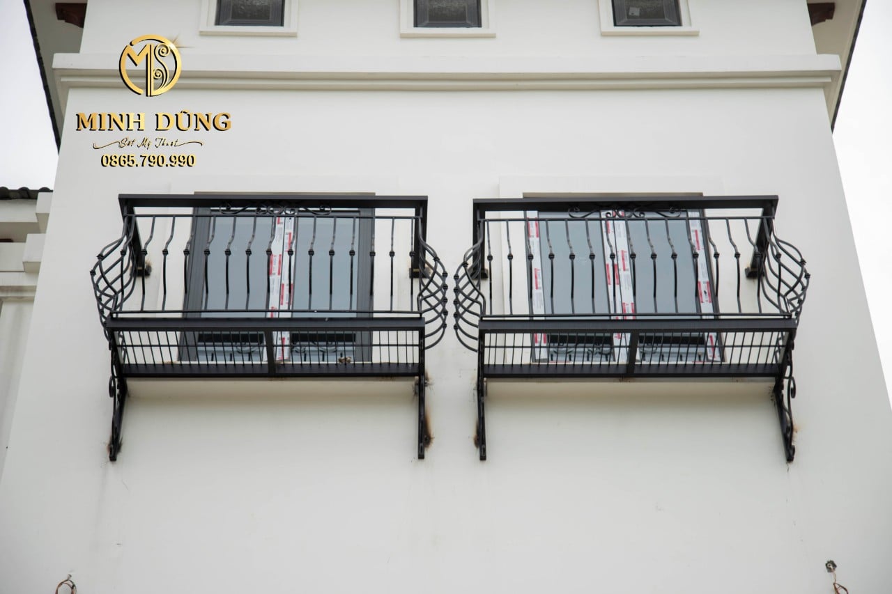 Mẫu lan can ban công sắt sơn tĩnh điện